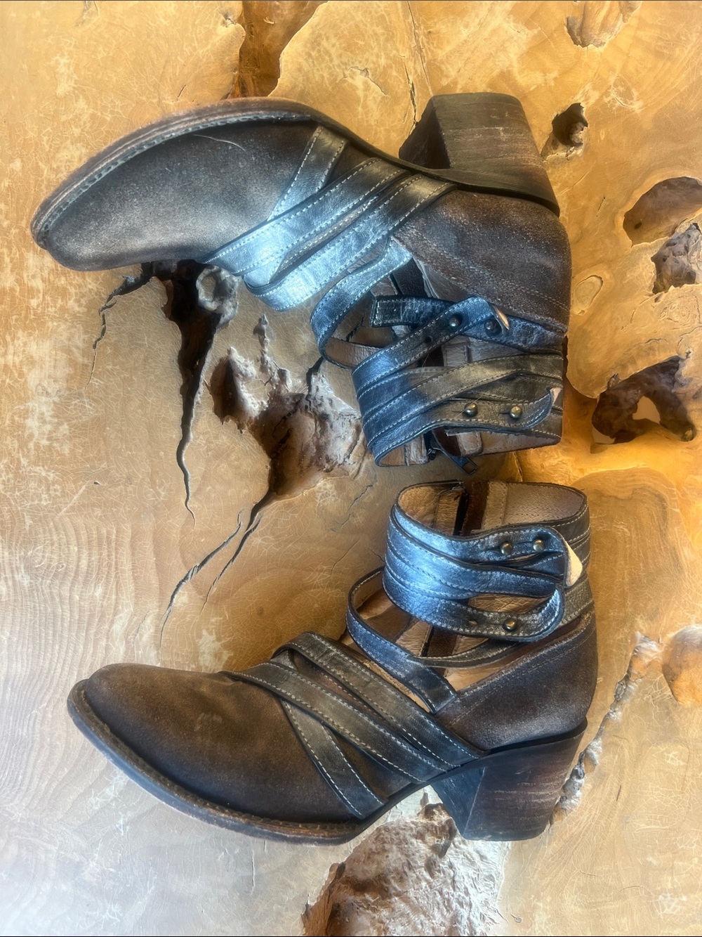 Freebird Grind Distressed Leather Ankle Boots in Brown Size 7 Zipper + Straps - Picture 4 of 16